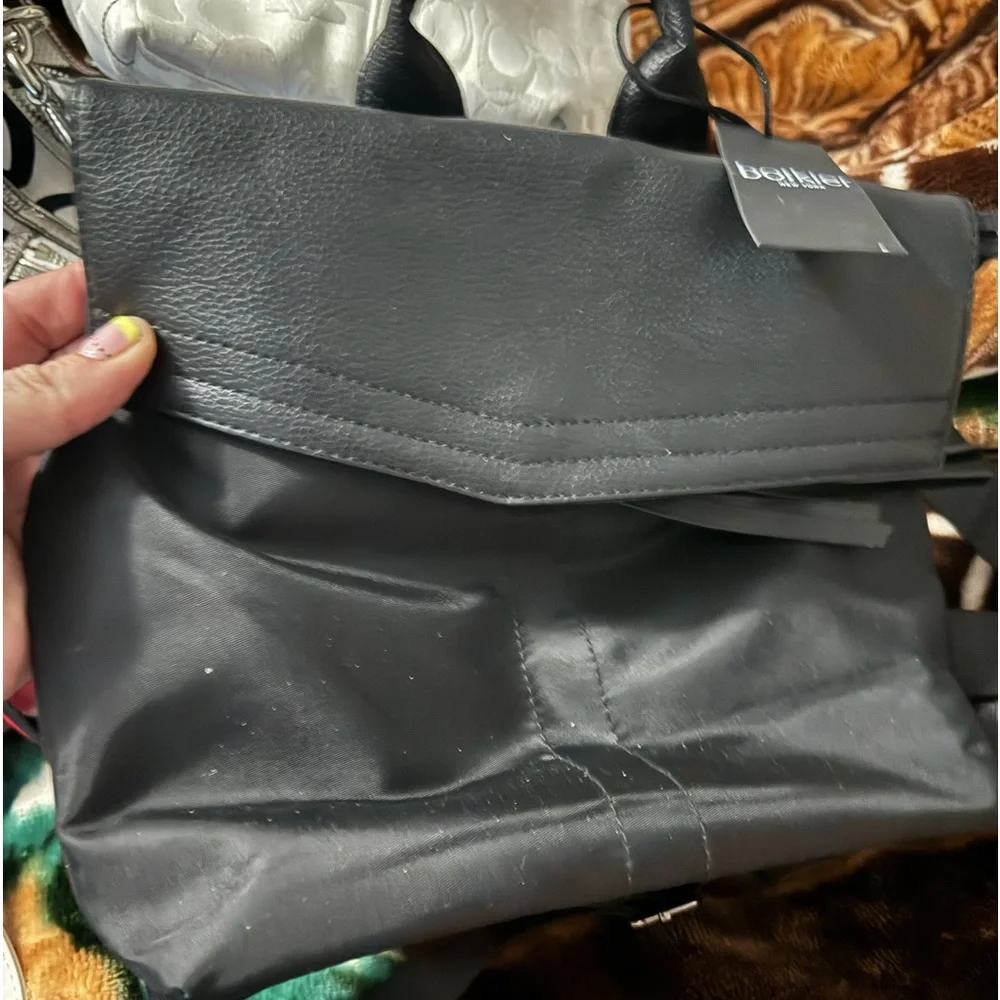Purses - Picture 1 of 10